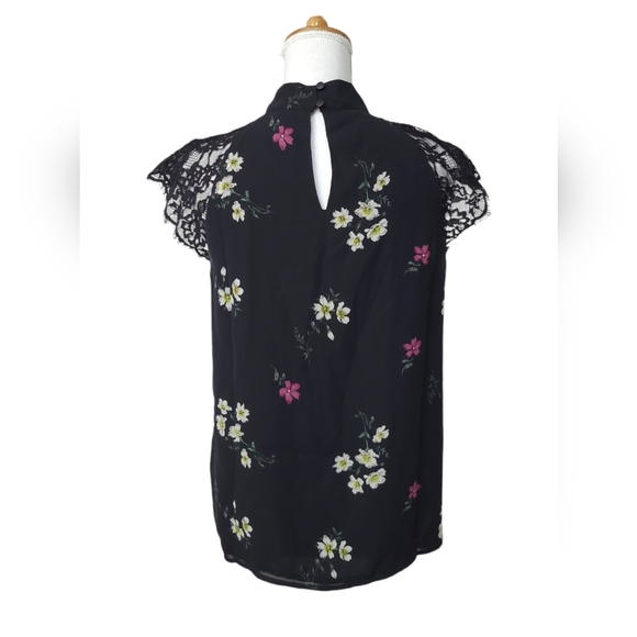VINCE CAMUTO SHIRT WOMENS SIZE SMALL RICH BLACK FLORAL BLOUSE RAGLAN SLEEVE TOP - Picture 4 of 10